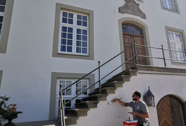 Malerrabeiten an der Außenfassade von Privat- oder Gewerbeimmobilien - Malermeister auf Rügen