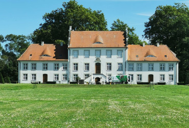 Fassadensanierung JMN Malermeister in Bergen auf der Insel Rügen