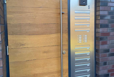 moderne Haustüren für privat Häuser und Gewerbeimmobilien von der Tischlerei JMN auf Rügen
